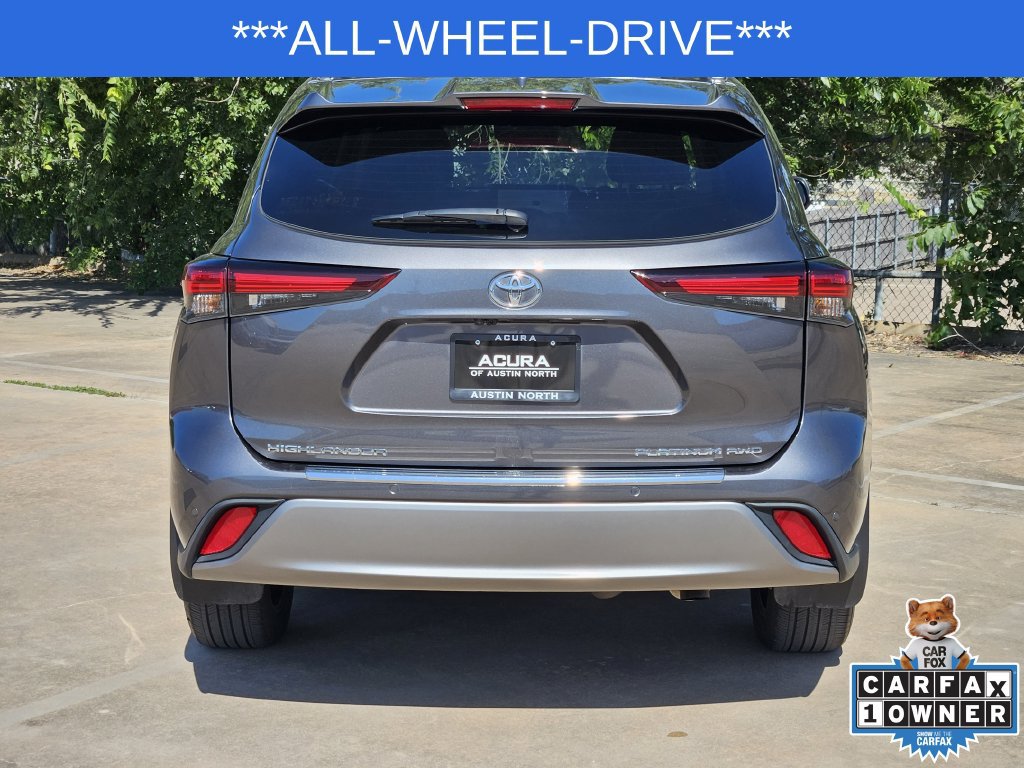 Used 2024 Toyota Highlander Platinum AWD/4WD image 7