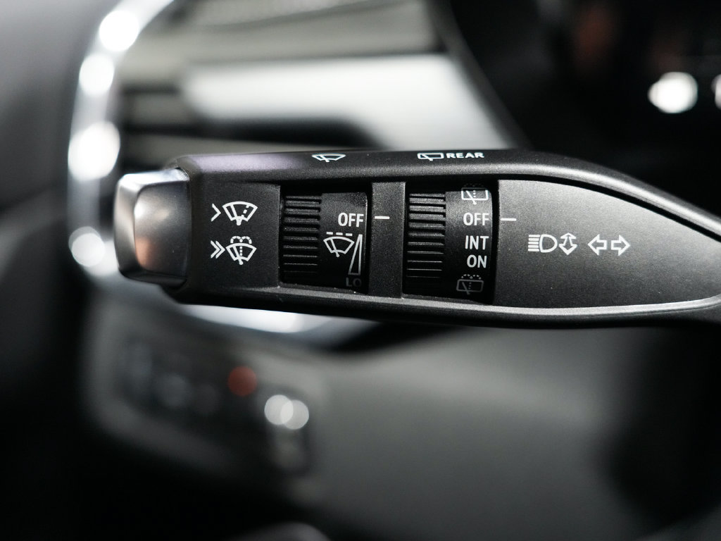Used 2024 GMC Acadia Elevation w/ Luxury Package AWD/4WD image 22