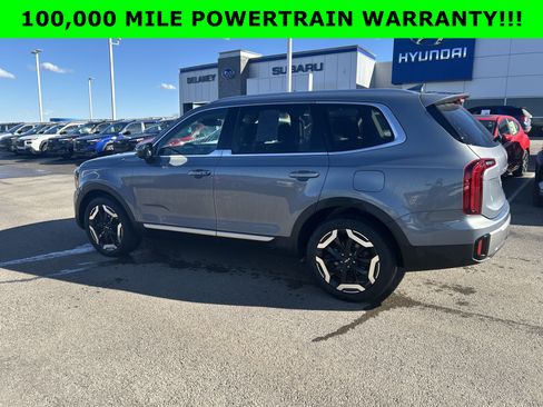Used 2024 Kia Telluride S image 15