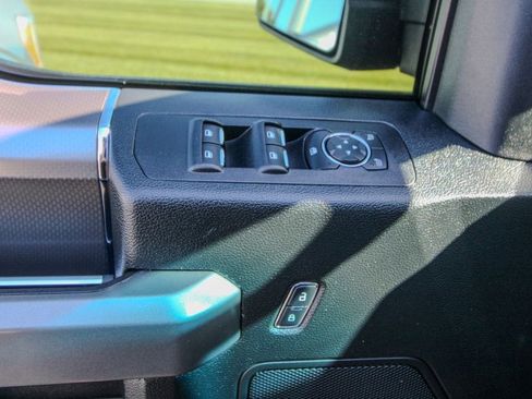 Used 2016 Ford F150 XLT w/ Equipment Group 302A Luxury AWD/4WD image 13