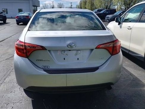 Used 2018 Toyota Corolla LE w/ Carpet Mat Package (TMS) image 6