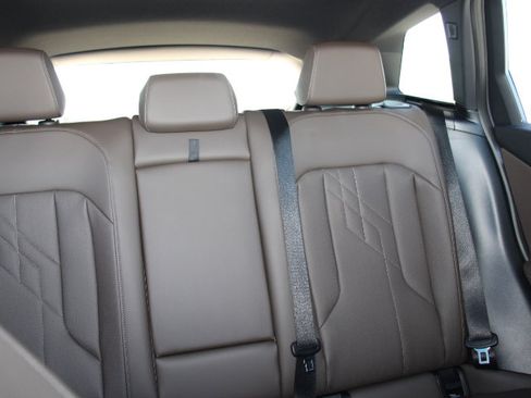 Used 2025 BMW X3 xDrive30i w/ Premium Package image 23