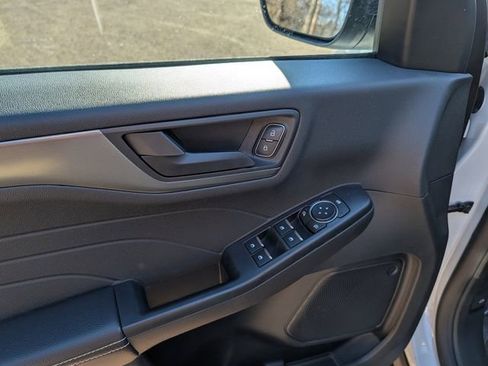Used 2025 Ford Escape Active w/ Tech Pack #1 AWD/4WD image 15