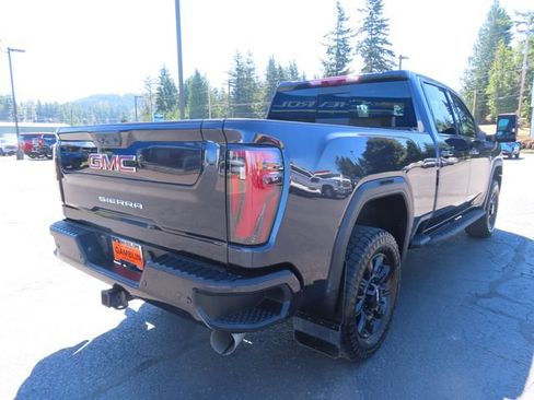 Certified 2025 GMC Sierra 3500 AT4 w/ AT4 Premium Plus Package AWD/4WD image 9