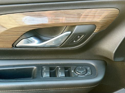 Used 2018 GMC Terrain SLE image 15