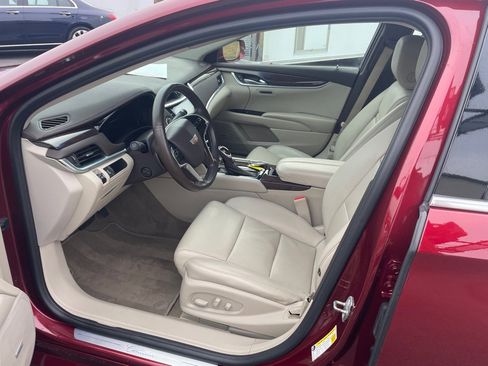 Used 2016 Cadillac XTS Luxury image 10