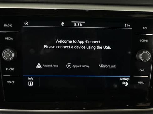 Certified 2022 Volkswagen Atlas Cross Sport SE w/ Panoramic Sunroof Package image 7