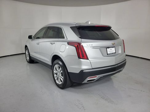 Used 2020 Cadillac XT5 Premium Luxury FWD image 2