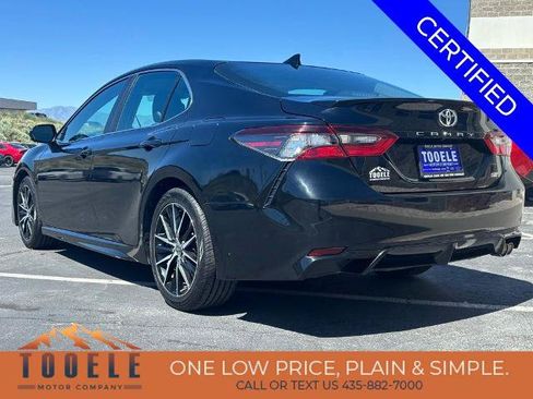 Used 2021 Toyota Camry SE FWD image 4