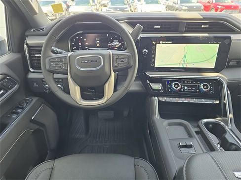 New 2025 GMC Sierra 2500 Denali w/ Denali Reserve Package image 14