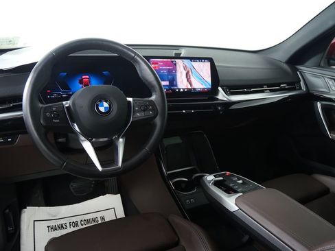 Certified 2025 BMW X2 xDrive28i image 18