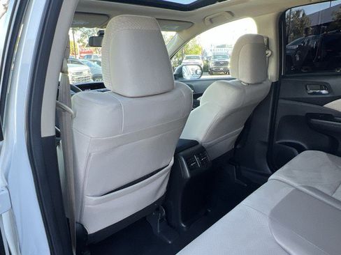 Used 2015 Honda CR-V EX image 21