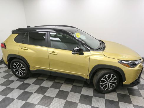 Used 2023 Toyota Corolla Cross AWD Hybrid image 5