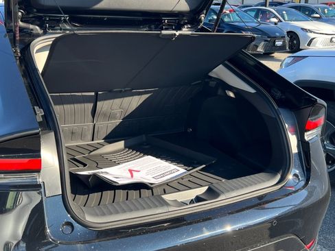 New 2026 Toyota Prius XLE image 7