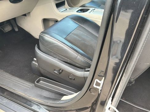 Used 2019 Dodge Grand Caravan SXT w/ Driver Convenience Group FWD image 50
