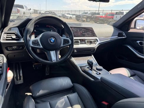 Used 2021 BMW 330i Sedan w/ M Sport Package RWD image 5