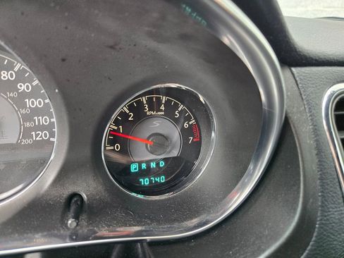 Used 2013 Chrysler 200 S FWD image 22