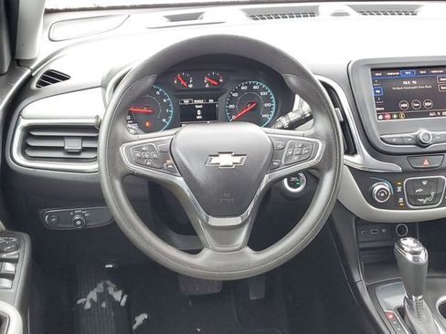 Used 2020 Chevrolet Equinox LS w/ LS Convenience Package image 11