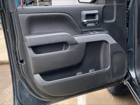 Used 2018 Chevrolet Silverado 1500 LT w/ All Star Edition image 21