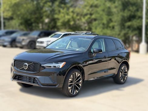 New 2026 Volvo XC60 T8 Ultra w/ Protection Package Premier AWD/4WD image 3