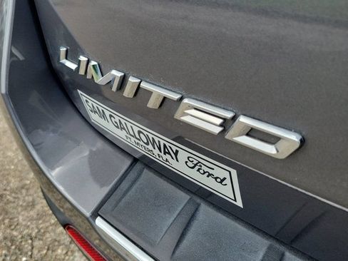 Certified 2022 Ford Explorer Limited w/ Equipment Group 301A RWD image 8