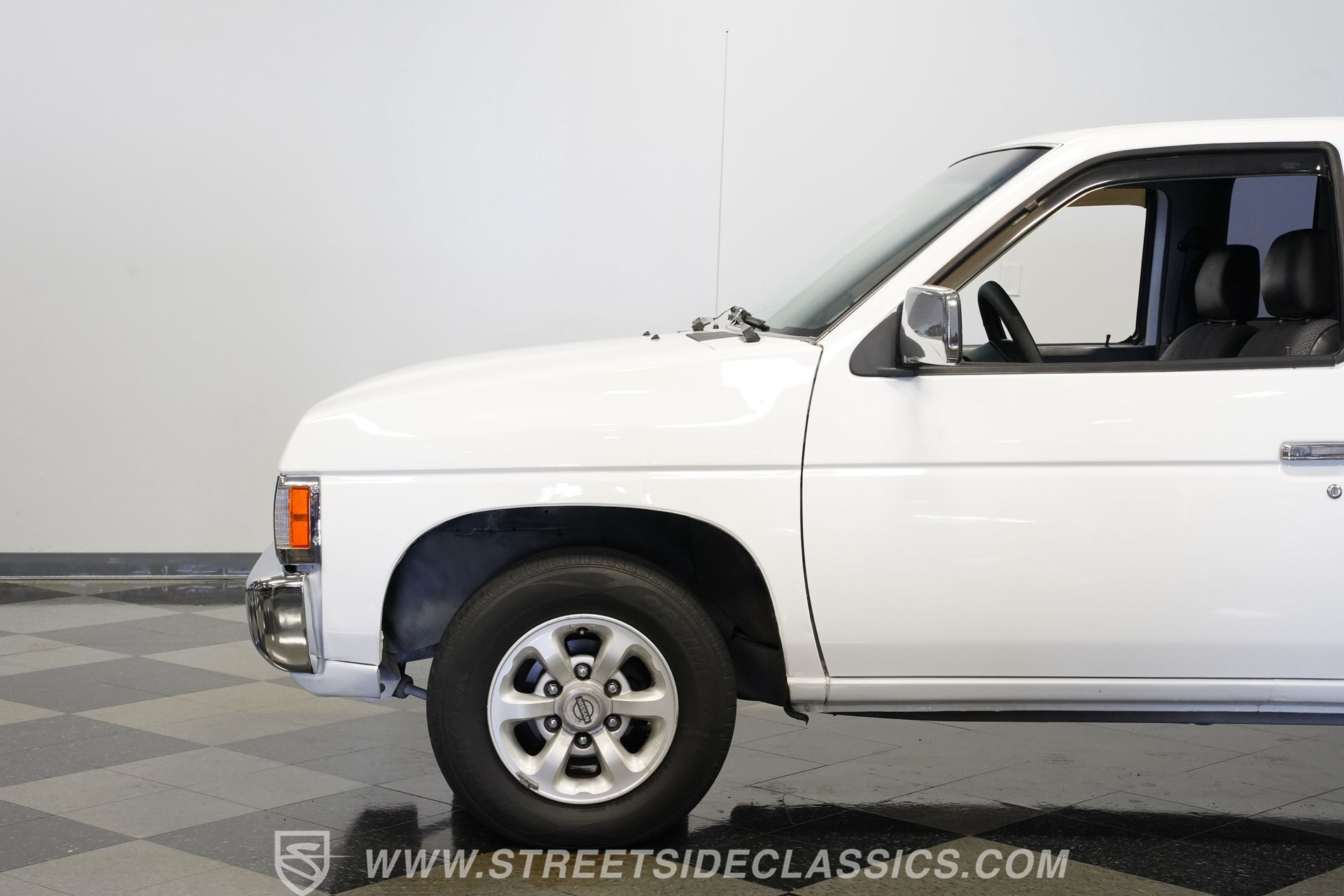 Used 1996 Nissan Pickup 2WD King Cab image 24