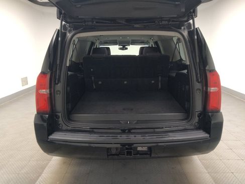 Used 2016 Chevrolet Suburban LS RWD image 29