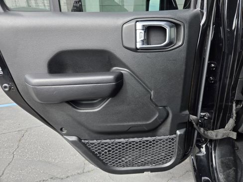 Certified 2020 Jeep Gladiator Sport w/ Quick Order Package 24S image 24