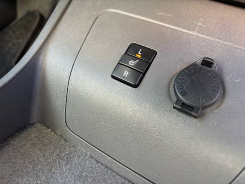 Used 2010 Toyota Prius Five image 7