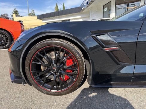 Used 2017 Chevrolet Corvette Grand Sport RWD image 12