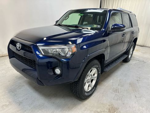 Used 2018 Toyota 4Runner SR5 Premium image 10