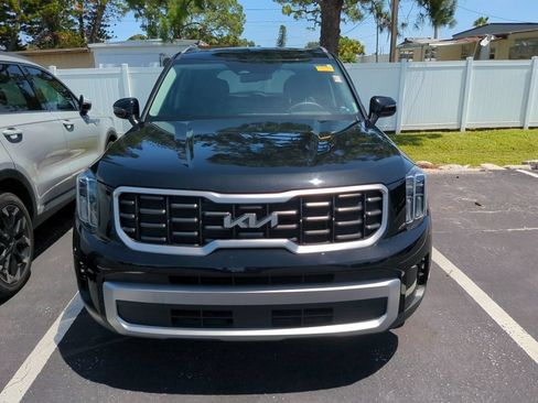 Used 2023 Kia Telluride S w/ S Sunroof Package AWD/4WD image 3