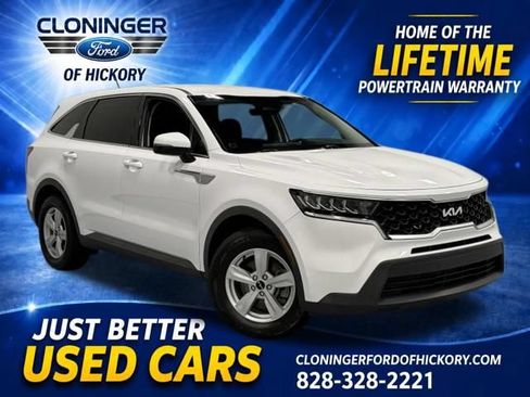 Used 2022 Kia Sorento LX FWD image 1