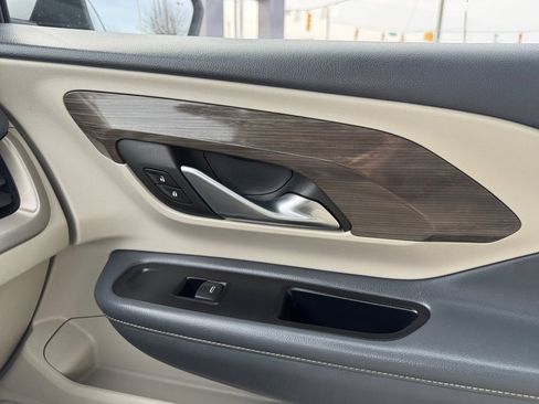 Used 2022 GMC Terrain Denali image 34