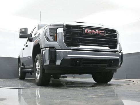 Used 2024 GMC Sierra 2500 Pro w/ 1SA Pro Safety Plus Package image 38