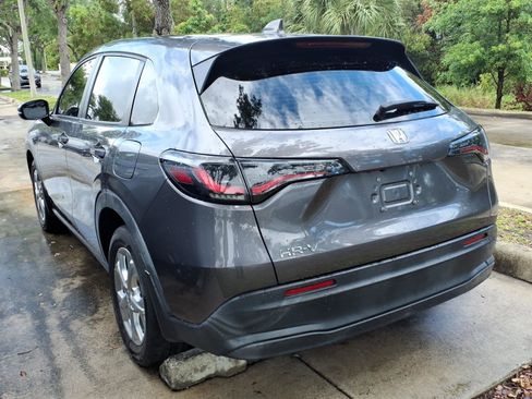 Used 2023 Honda HR-V LX image 10