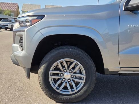 New 2025 Chevrolet Colorado W/T w/ WT Convenience Package II AWD/4WD image 5