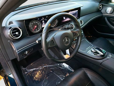 Used 2018 Mercedes-Benz E 300 image 26