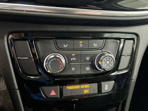 Used 2022 Buick Encore Preferred w/ Safety Package FWD image 16