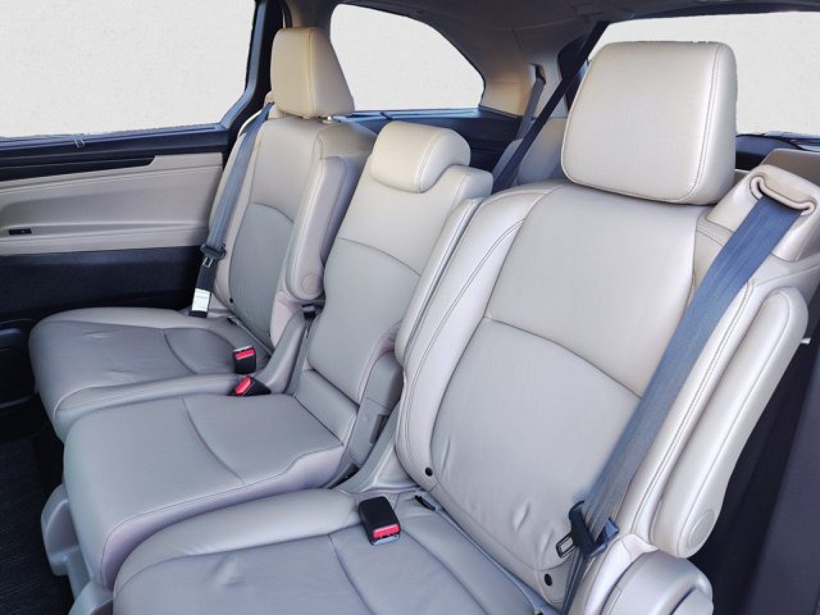Used 2023 Honda Odyssey Touring image 19