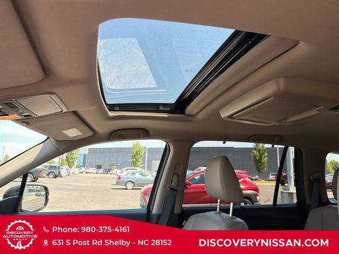Used 2022 Honda Pilot Touring image 29