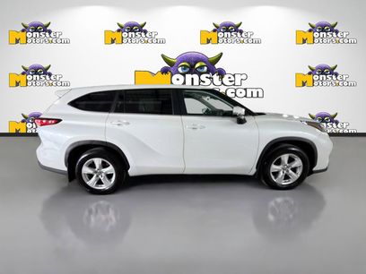 Used 2023 Toyota Highlander L