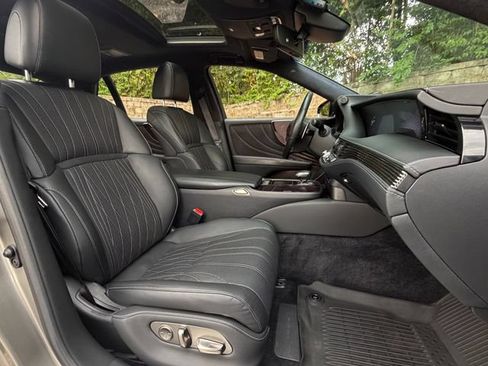 Certified 2020 Lexus LS 500 AWD w/ Interior Upgrade Package image 26