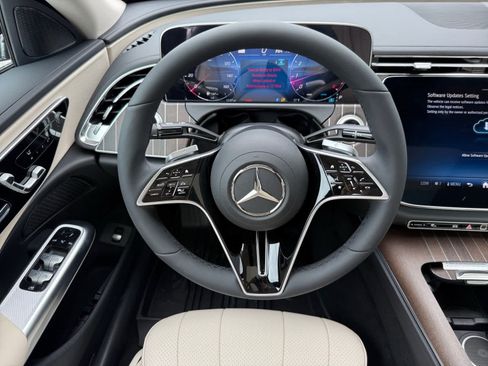 Used 2026 Mercedes-Benz E 350 4MATIC Sedan image 14
