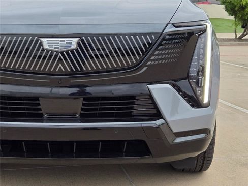 New 2026 Cadillac Escalade IQL Sport 1 w/ LPO, Floor Liner Package AWD/4WD image 6