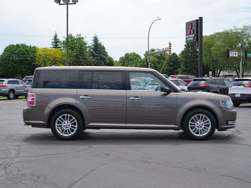 Used 2019 Ford Flex SEL AWD/4WD image 2