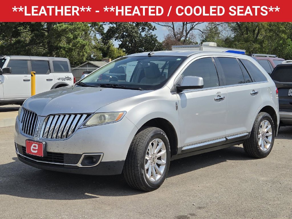 Used 2011 Lincoln MKX 2WD w/ 101A Rapid Spec Order Code image 3