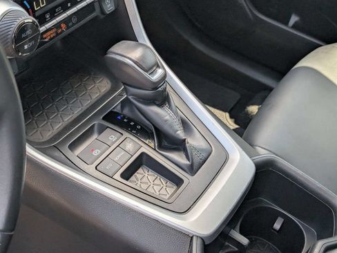 Used 2022 Toyota RAV4 XLE Premium FWD image 22