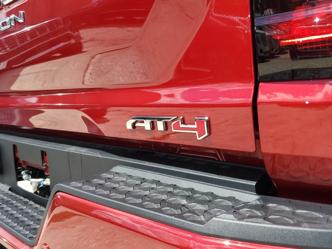 New 2026 GMC Canyon AT4 w/ Technology Plus Package AWD/4WD image 8