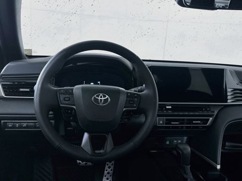 Used 2026 Toyota Camry XSE FWD image 17